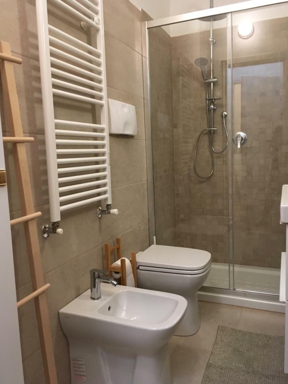 Farini Cozy Flat Apartment Милано Екстериор снимка