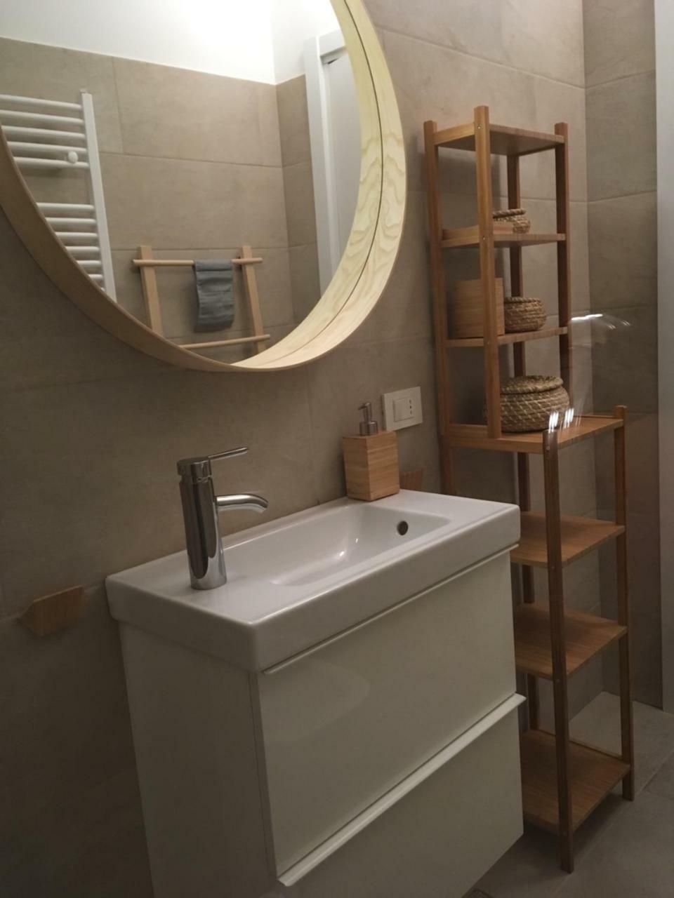 Farini Cozy Flat Apartment Милано Екстериор снимка